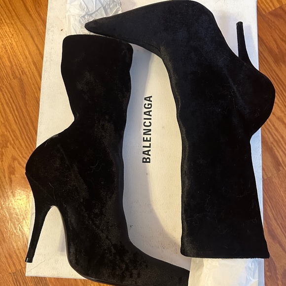 Balenciaga Knife Boots - Picture 1 of 8